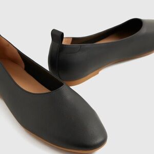 Quince Classic Black Loafers